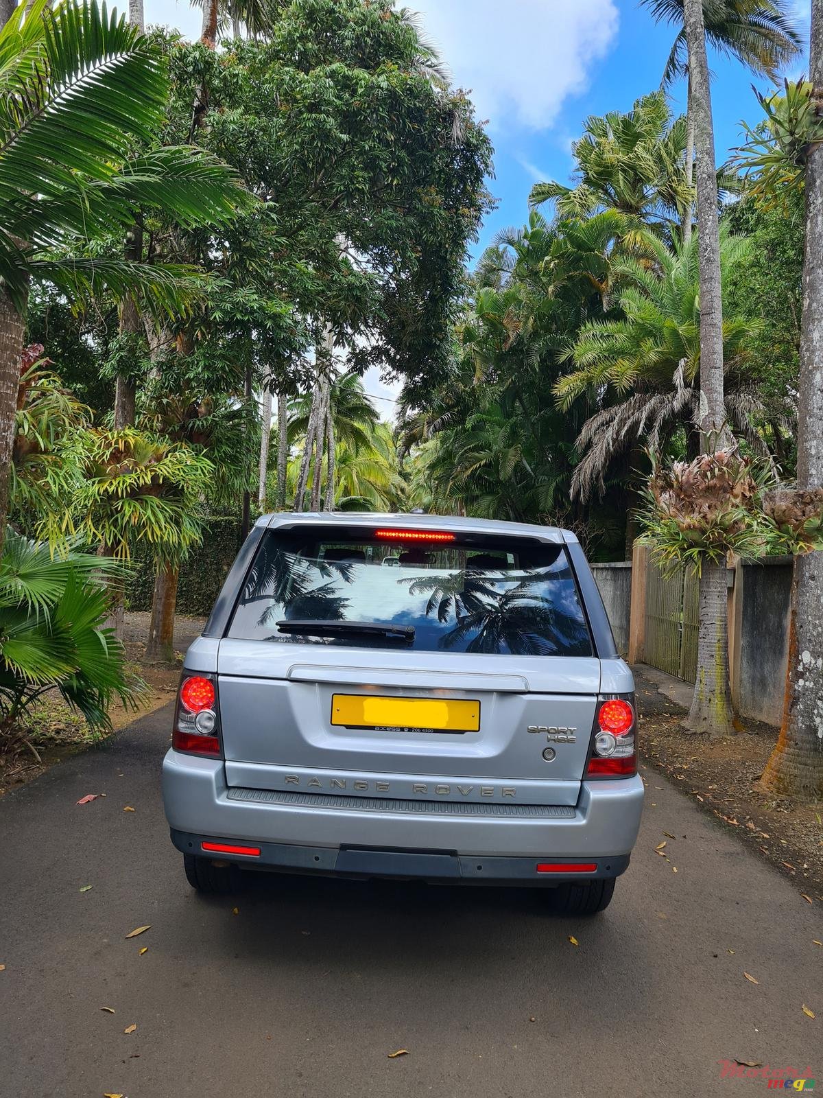 2011' Land Rover Range Rover Sport Automatic 87 000km photo #4