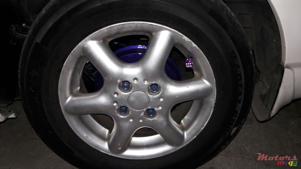 2001' Toyota Corolla photo #3