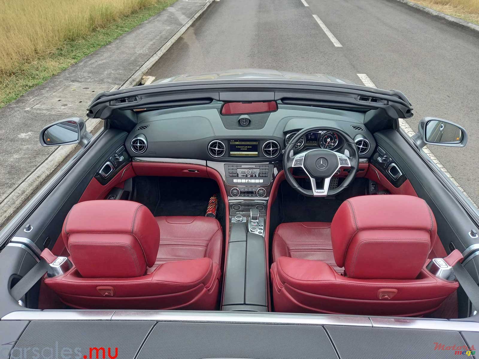 2012' Mercedes-Benz SL 63 AMG V8 Bi Turbo photo #7