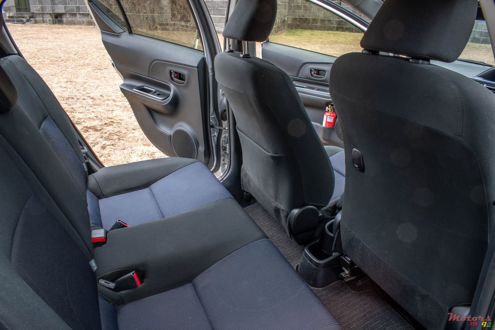 2016' Toyota Aqua photo #7