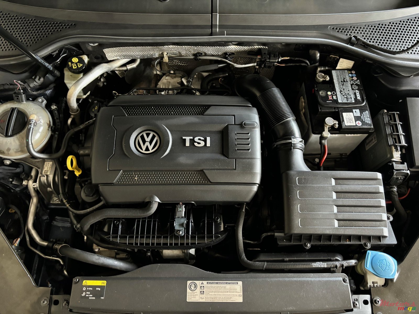 2017' Volkswagen Passat photo #6