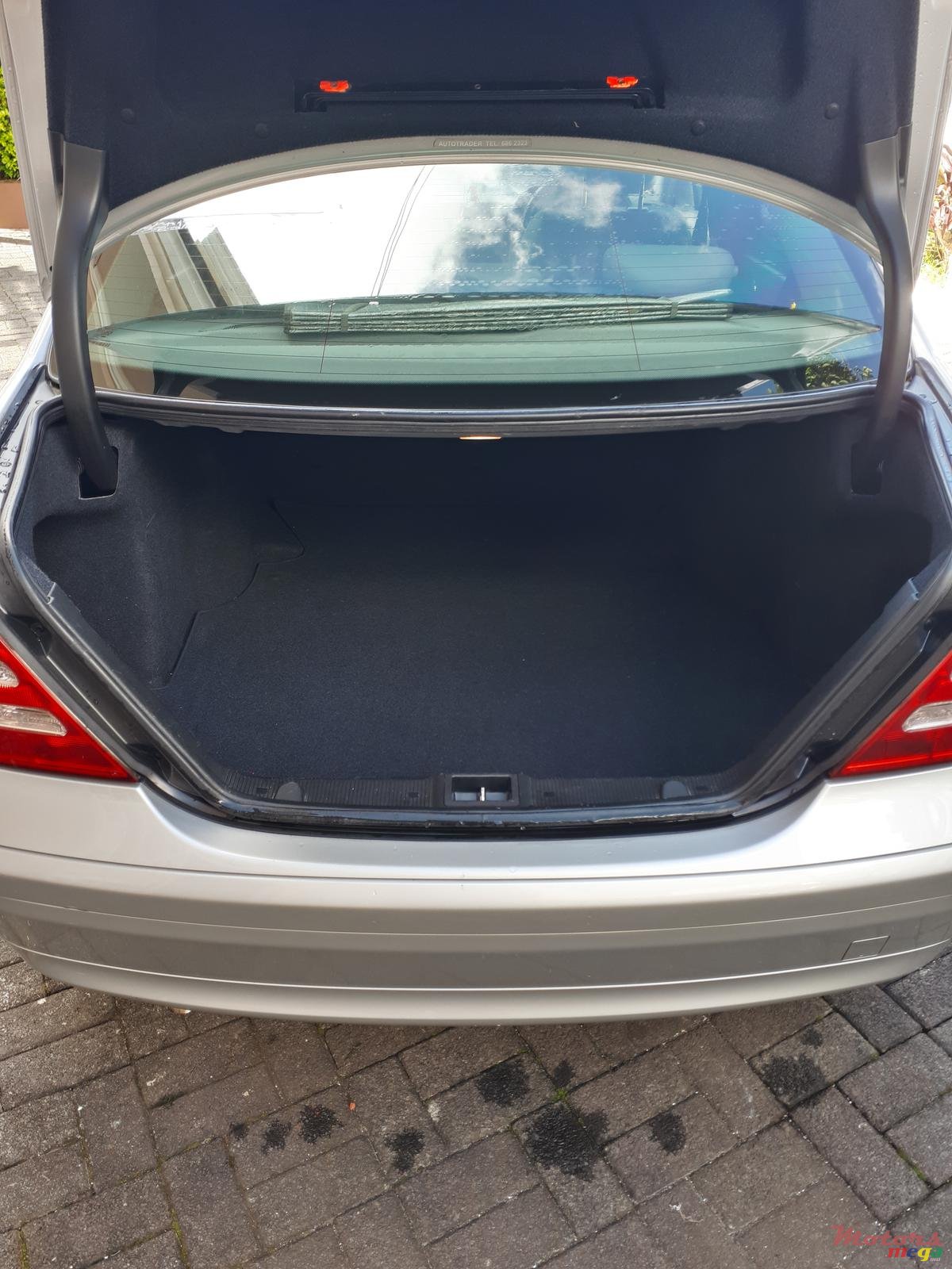 2004' Mercedes-Benz C-Class photo #7