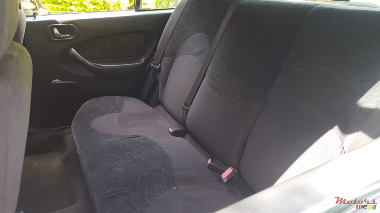 1999' Rover 200 photo #1