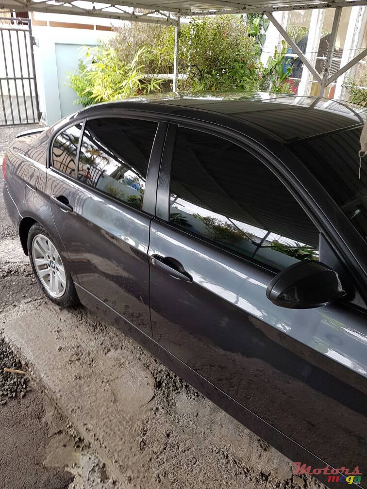 2006' BMW 3 Series photo #6