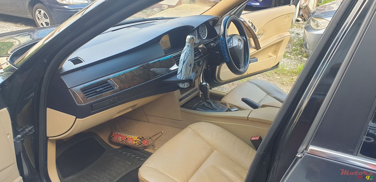 2004' BMW 525 photo #5