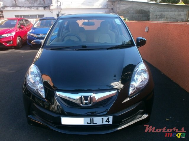 2014' Honda Brio photo #1