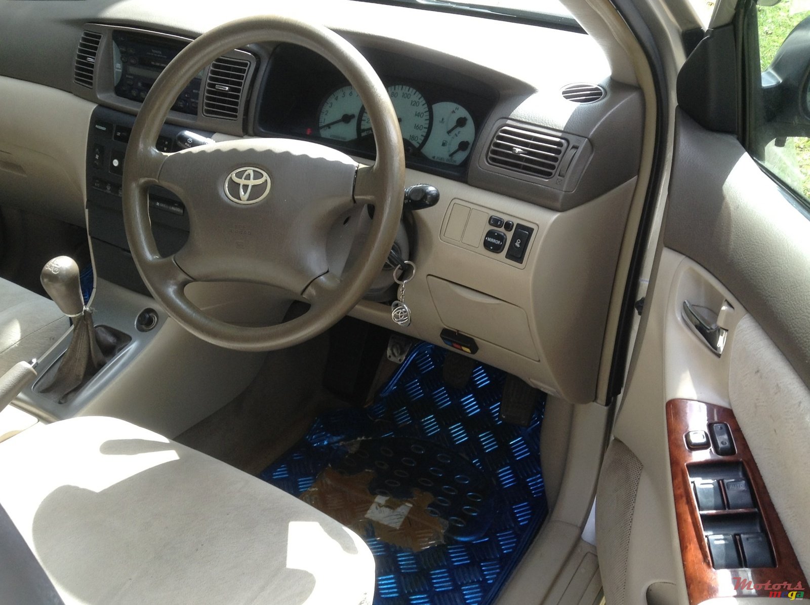 2002' Toyota Corolla photo #4