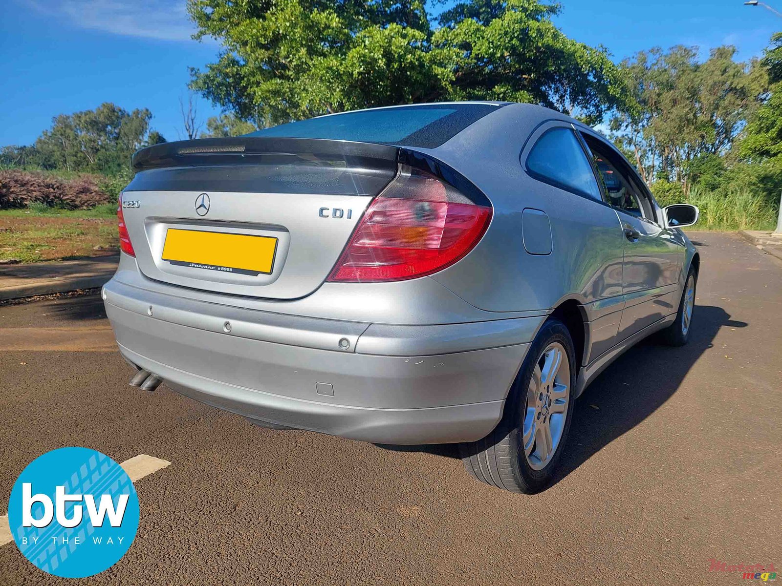 2009' Mercedes-Benz C 220 photo #3