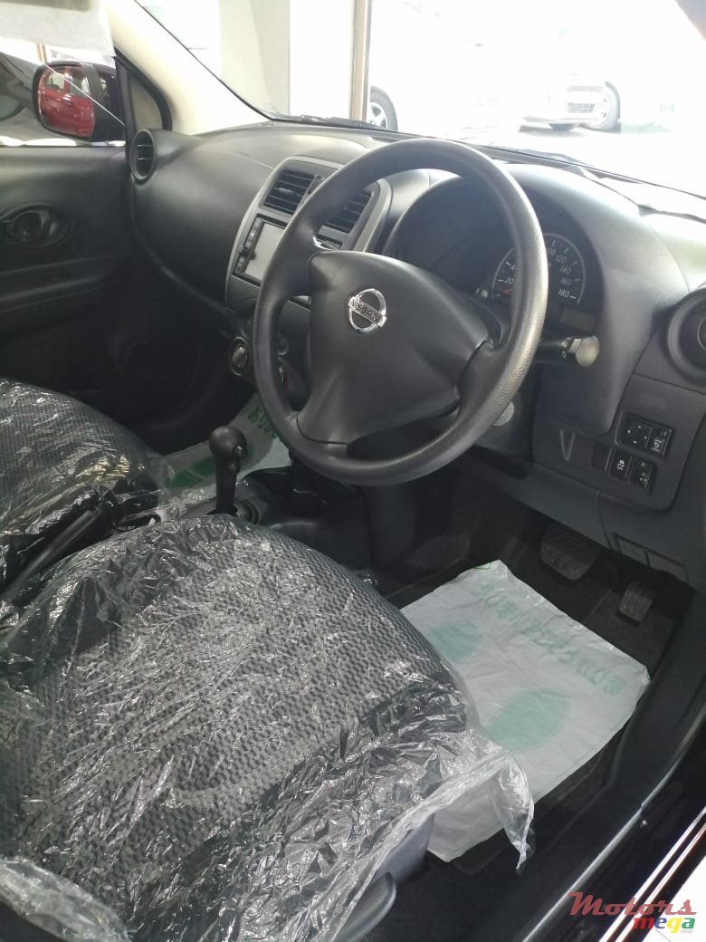 2018' Nissan March photo #3