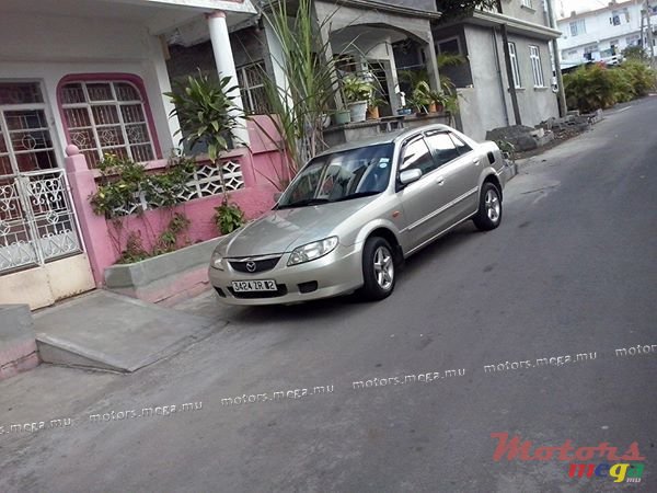 2002' Mazda 323 Familla japan photo #1