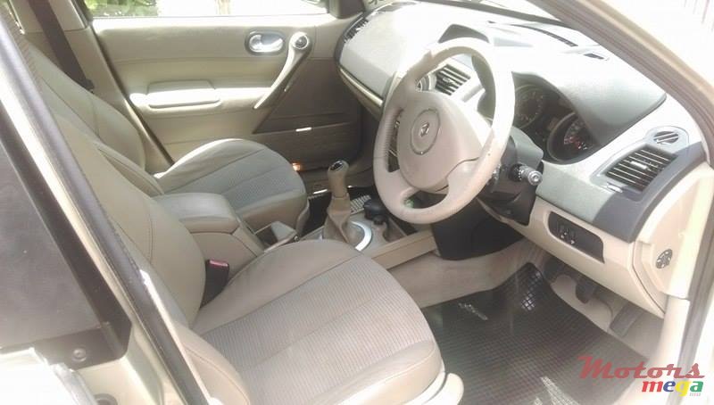 2006' Renault Megane 1.6 Lux photo #6