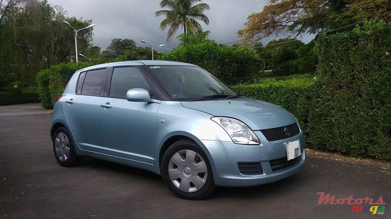 2007' Suzuki Swift photo #1