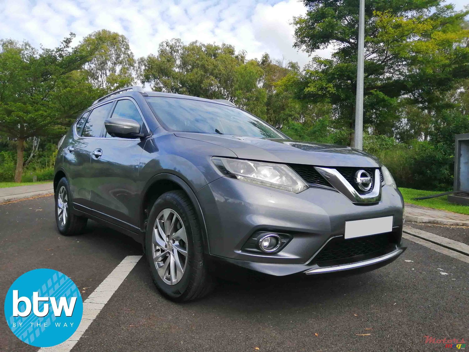 2015' Nissan X-Trail photo #1