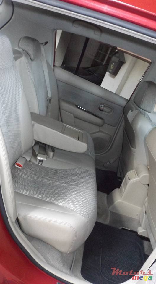 2007' Nissan Tiida photo #6