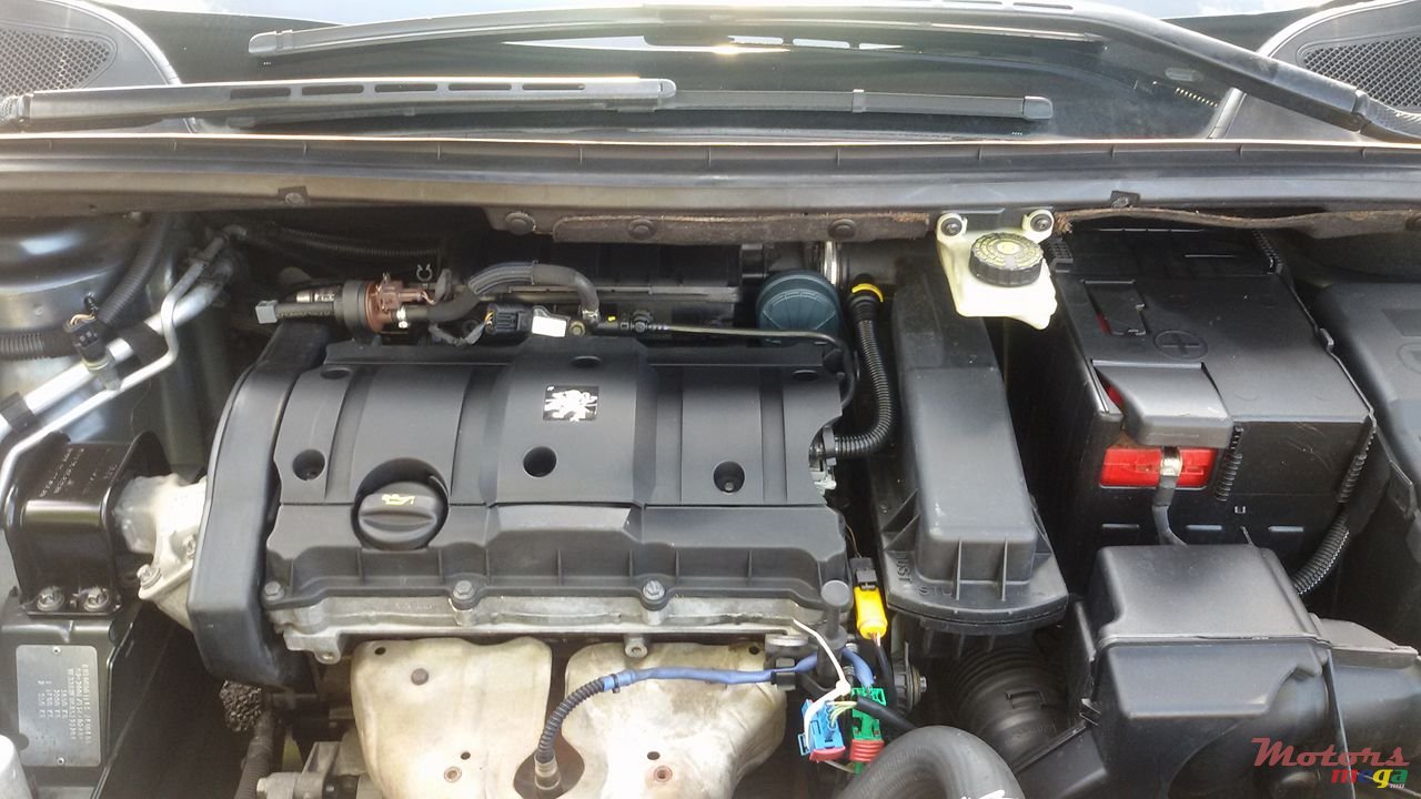 2008' Peugeot 307 photo #4