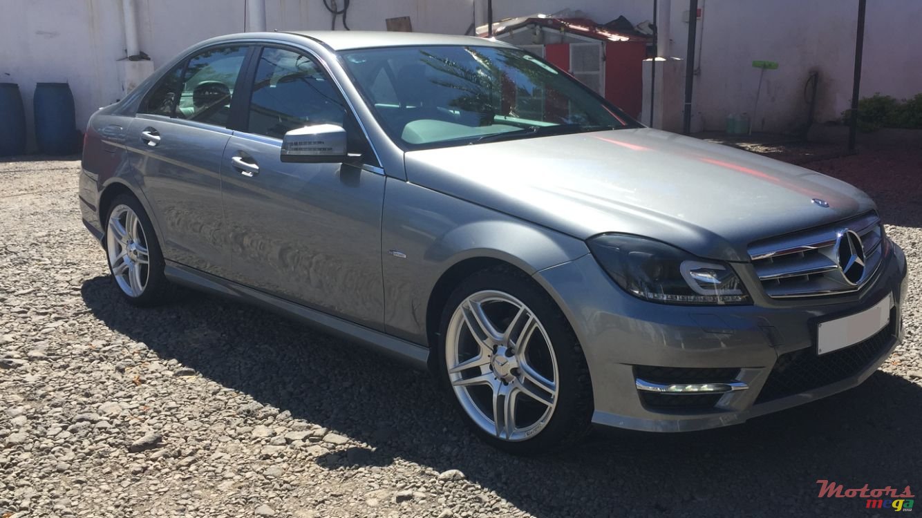 2012' Mercedes-Benz C-Class AMG photo #4