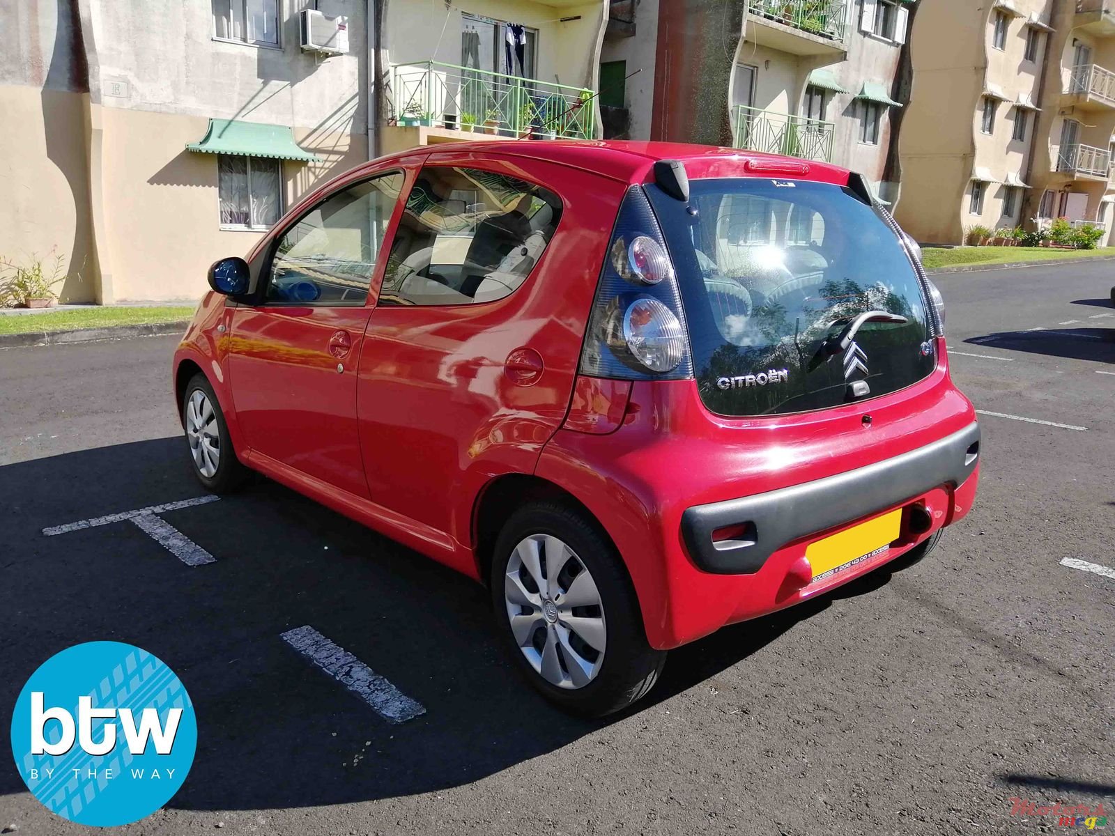 2011' Citroen C1 photo #3