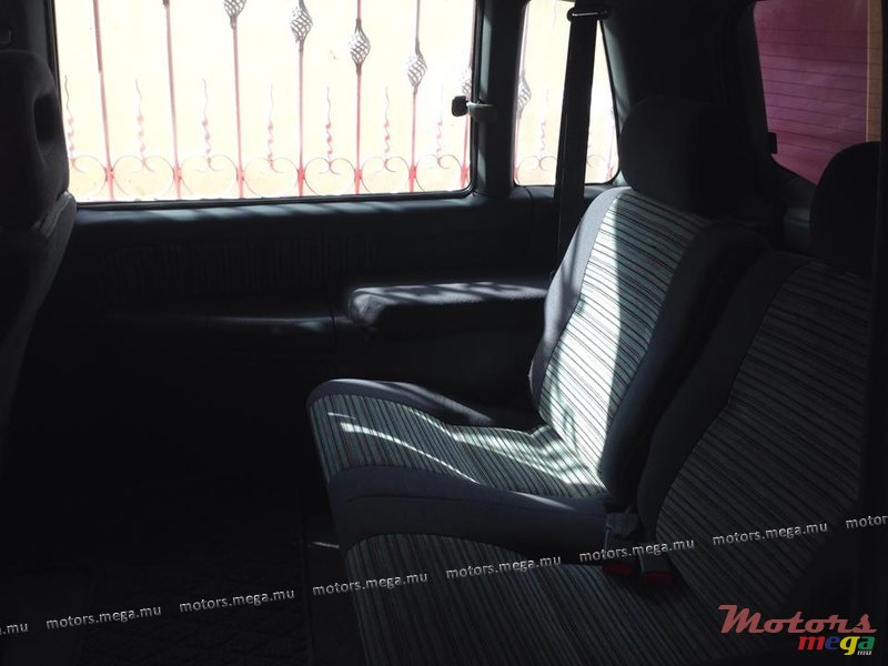 1994' Mitsubishi RVR Sport photo #4