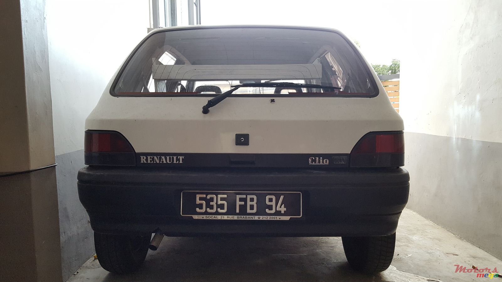 1994' Renault Clio photo #1