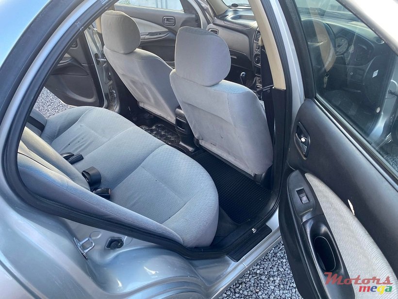 2007' Nissan Sunny N17 FB 07 Manual photo #4