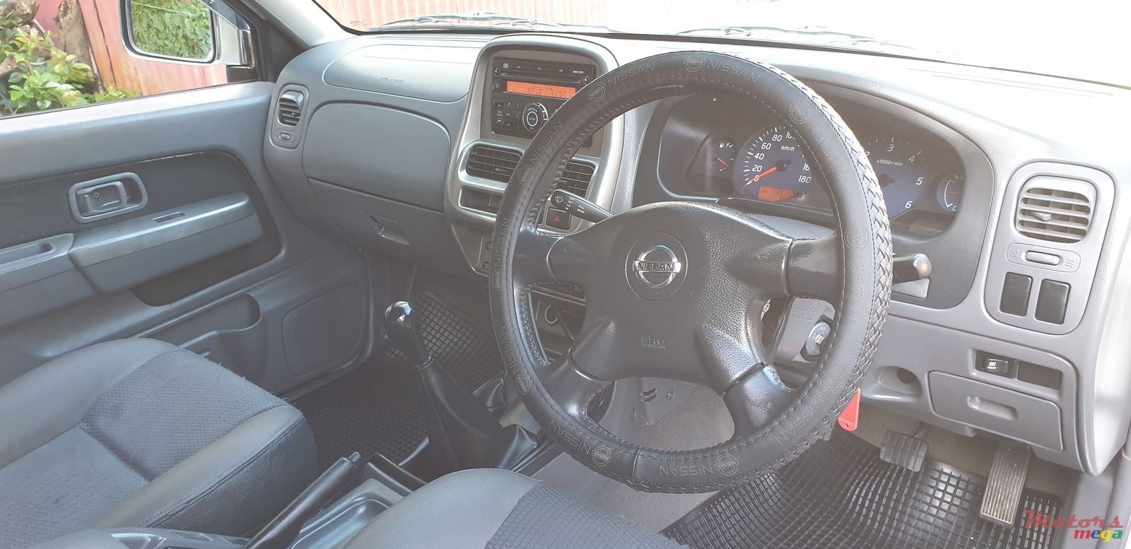 2014' Nissan Hardbody NP 300 photo #4