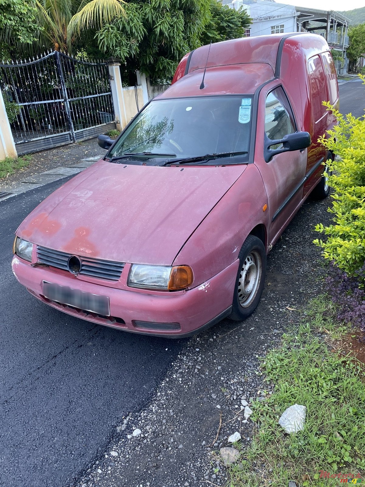 2005' Volkswagen photo #2