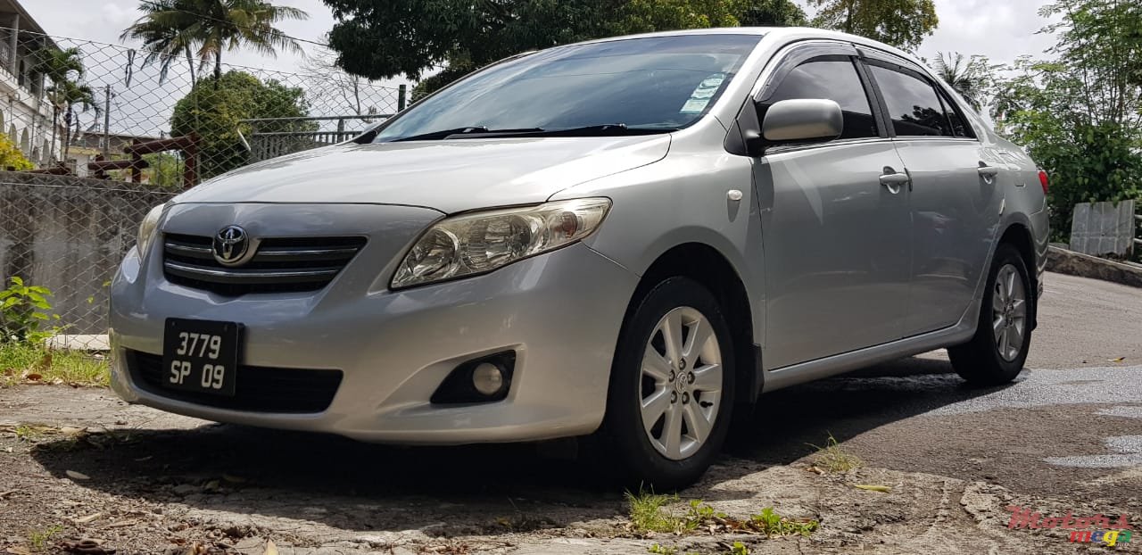 2009' Toyota Corolla GLI photo #1
