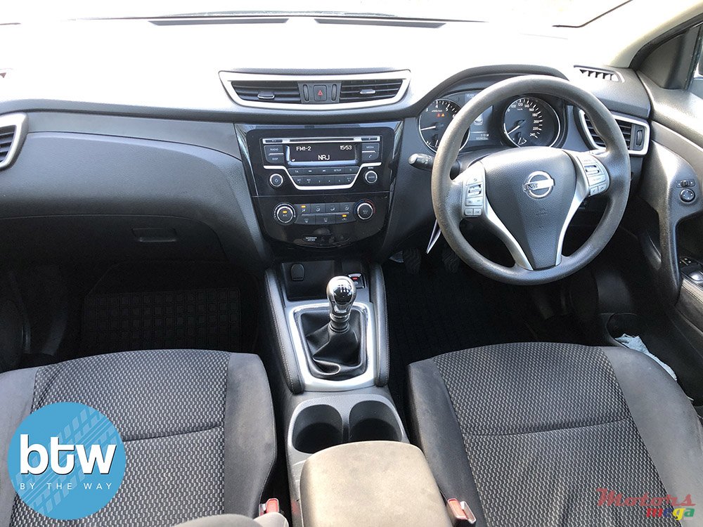 2015' Nissan Qashqai photo #5