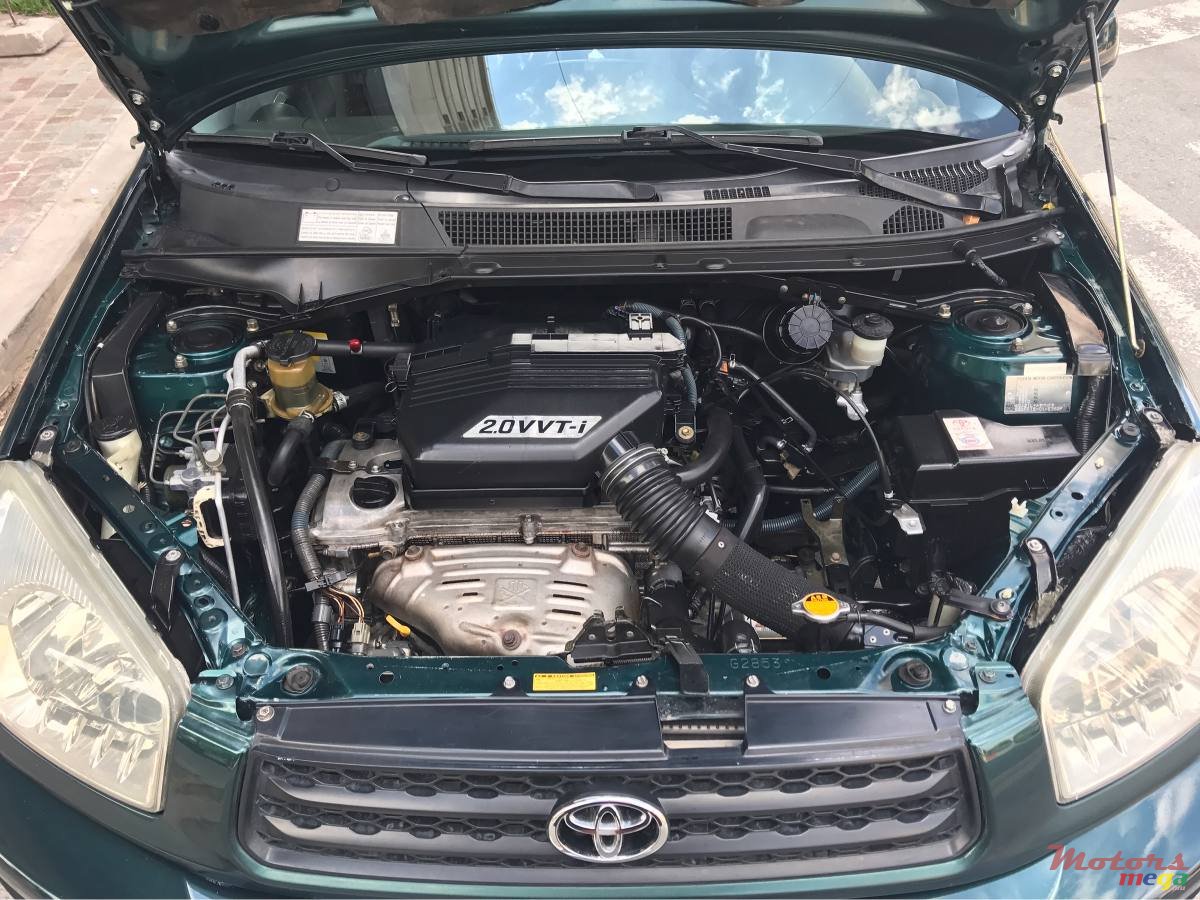 2001' Toyota RAV4 2.0 photo #4