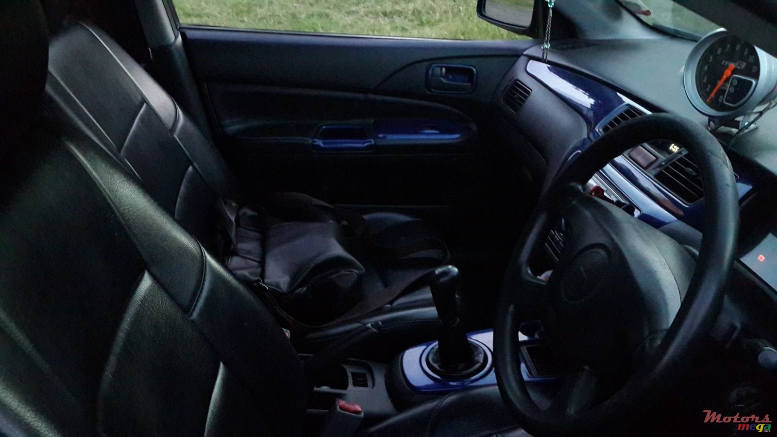 2005' Mitsubishi Lancer photo #5