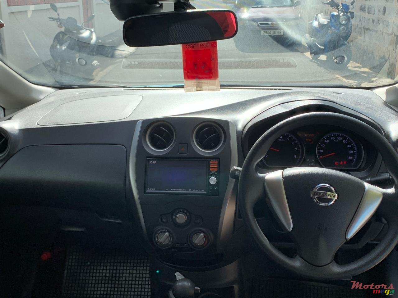 2015' Nissan Note photo #4