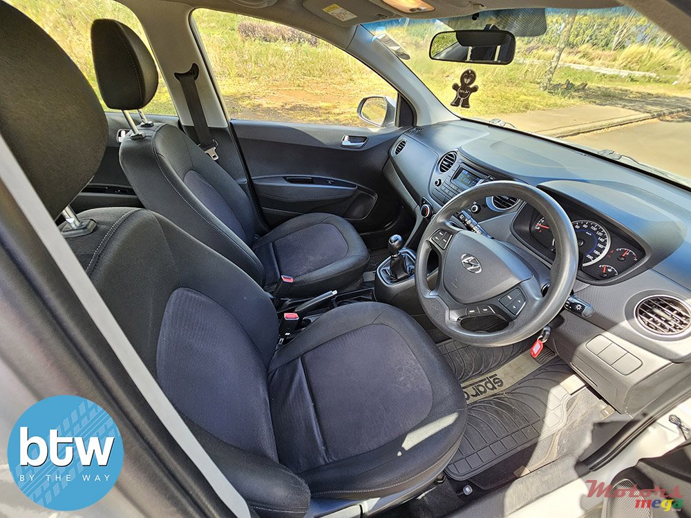 2016' Hyundai Grand I10 photo #5