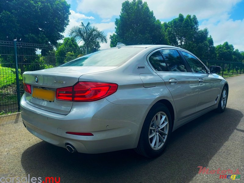 2020' BMW 530 e Luxury Line E-Drive 2.0 photo #4