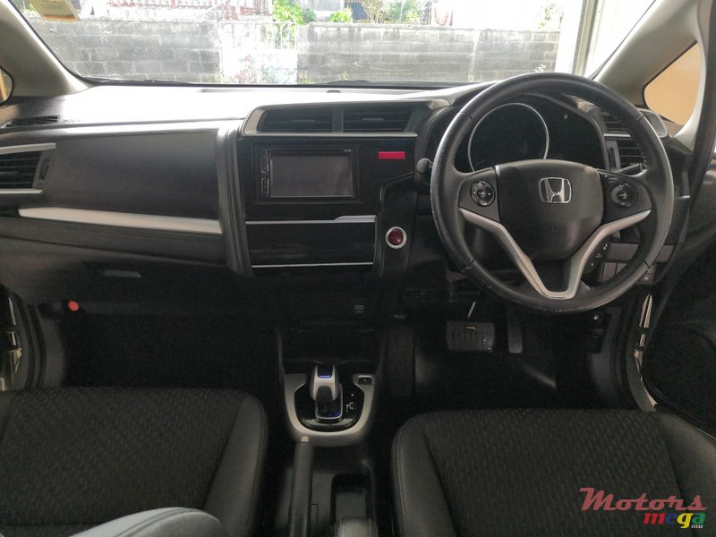 2015' Honda Fit Hybrid L package photo #3