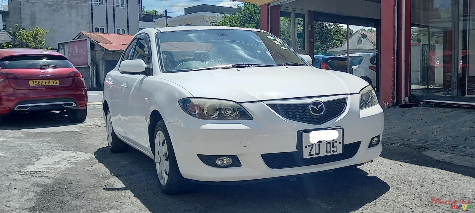 2005' Mazda Axela photo #1