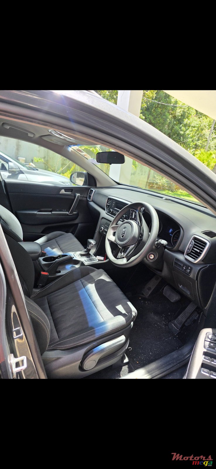 2020' Kia Sportage photo #5