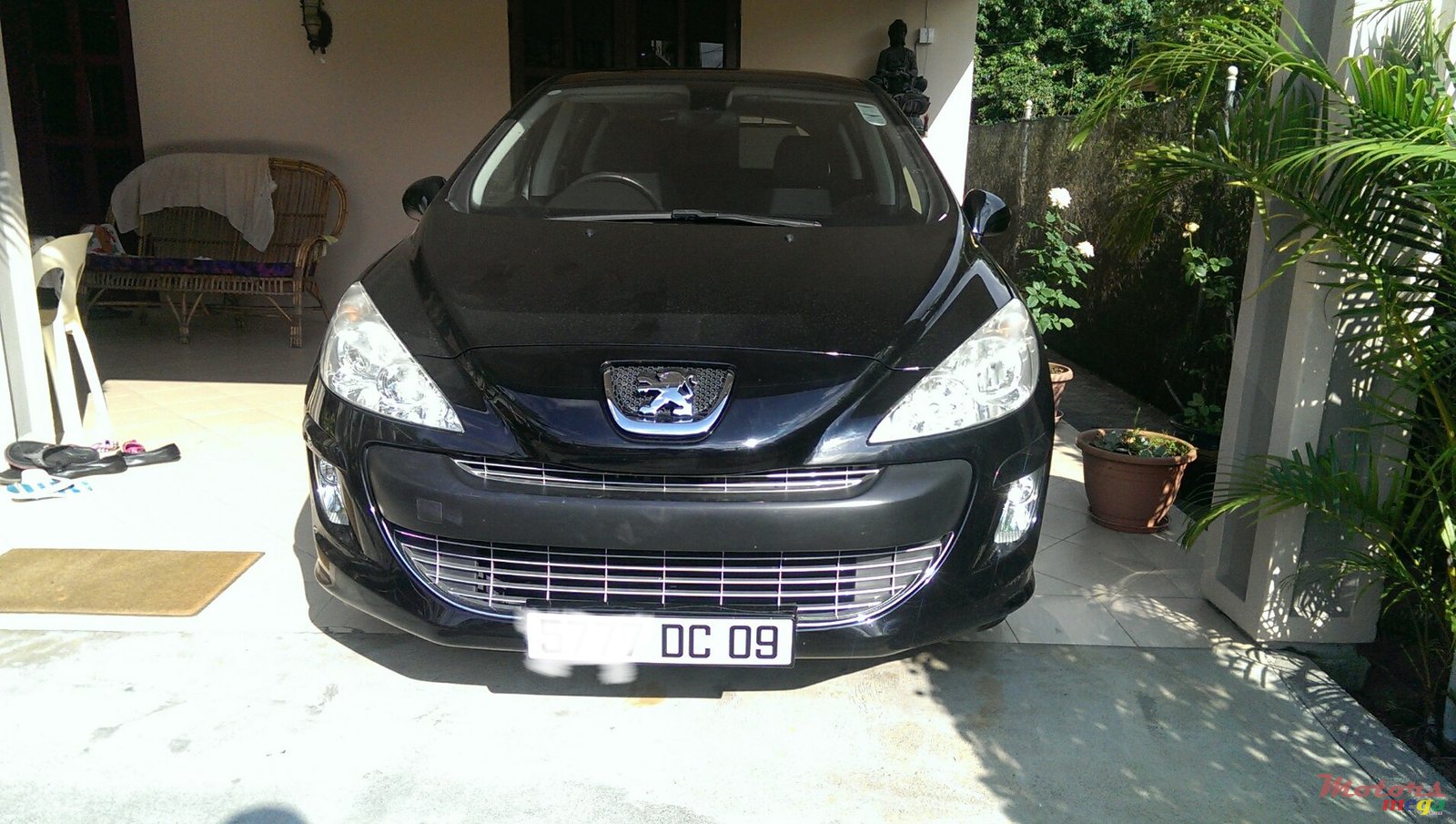 2009' Peugeot 308 photo #1