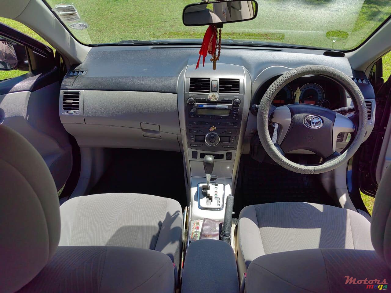 2013' Toyota Corolla photo #5