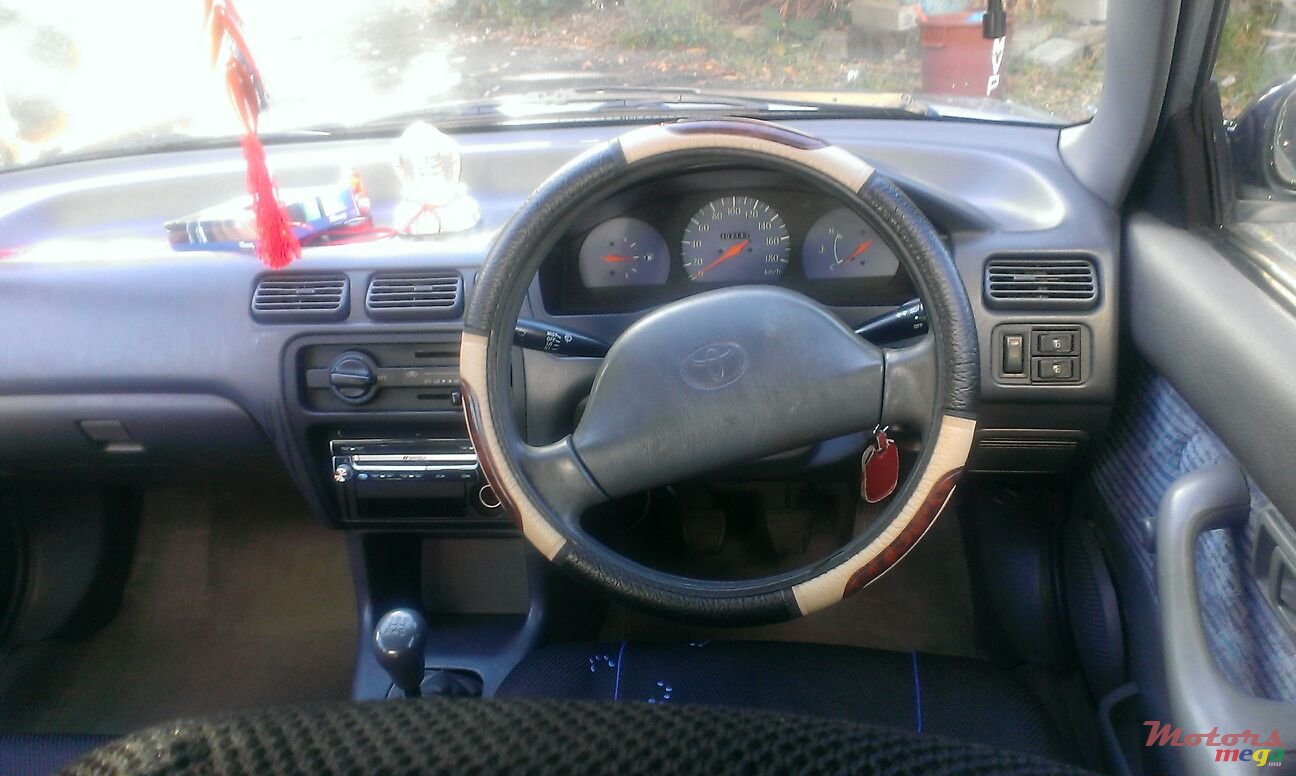 2000' Toyota photo #4