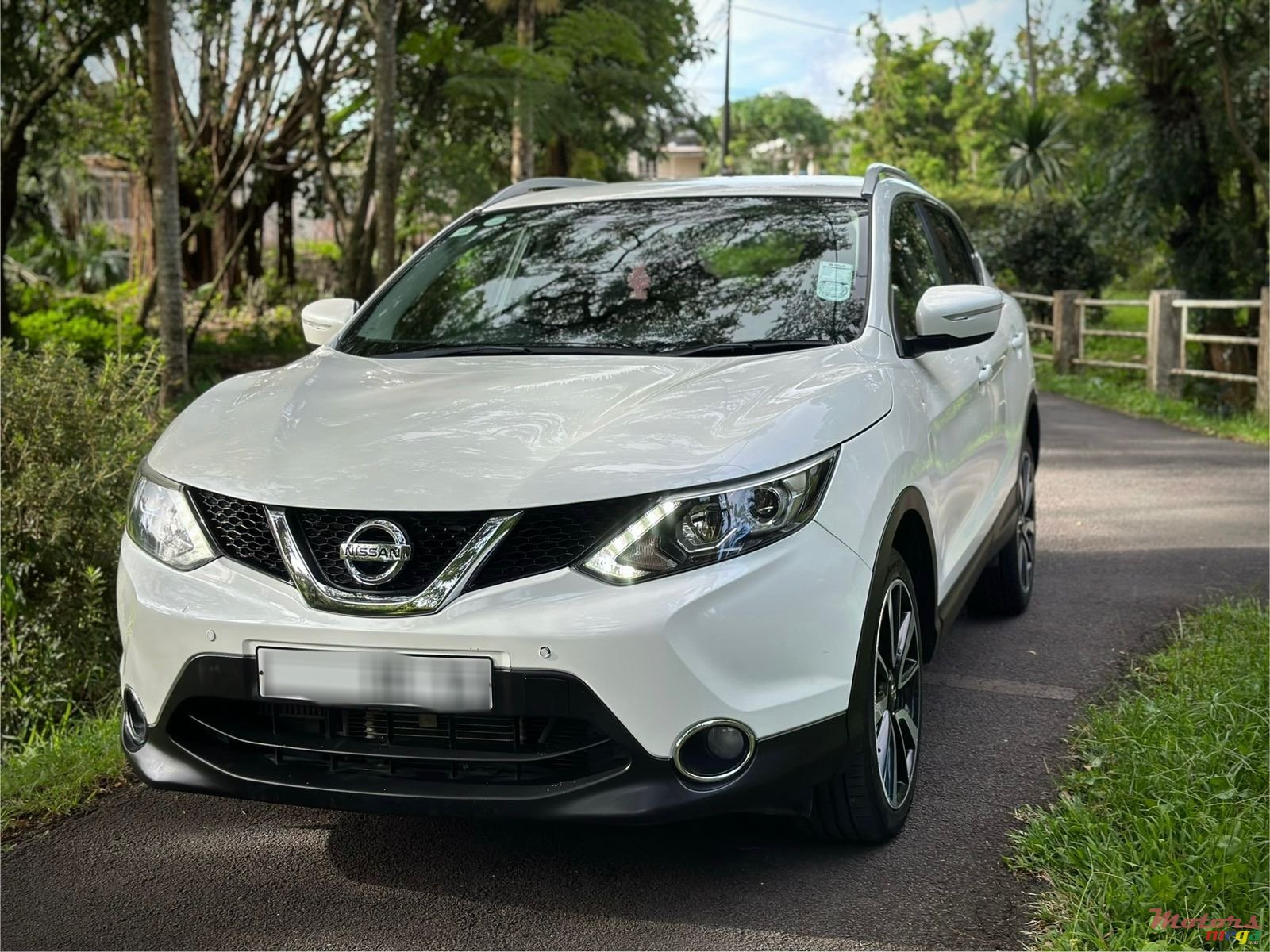 2014' Nissan Qashqai 1.6 Diesel photo #2