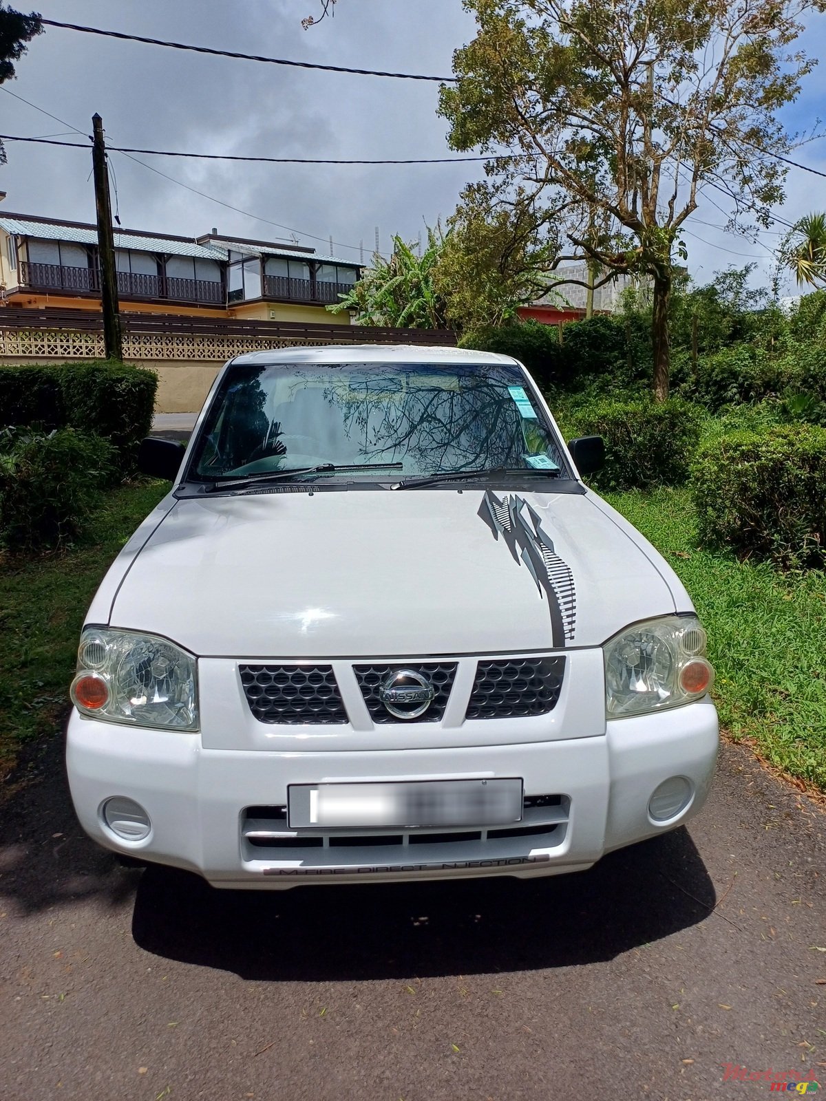 2012' Nissan Hardbody photo #6