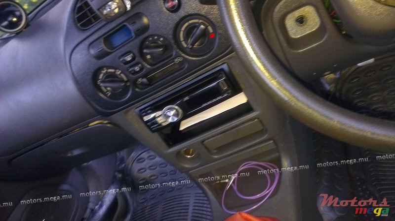 2000' Mitsubishi Lancer evolution photo #1