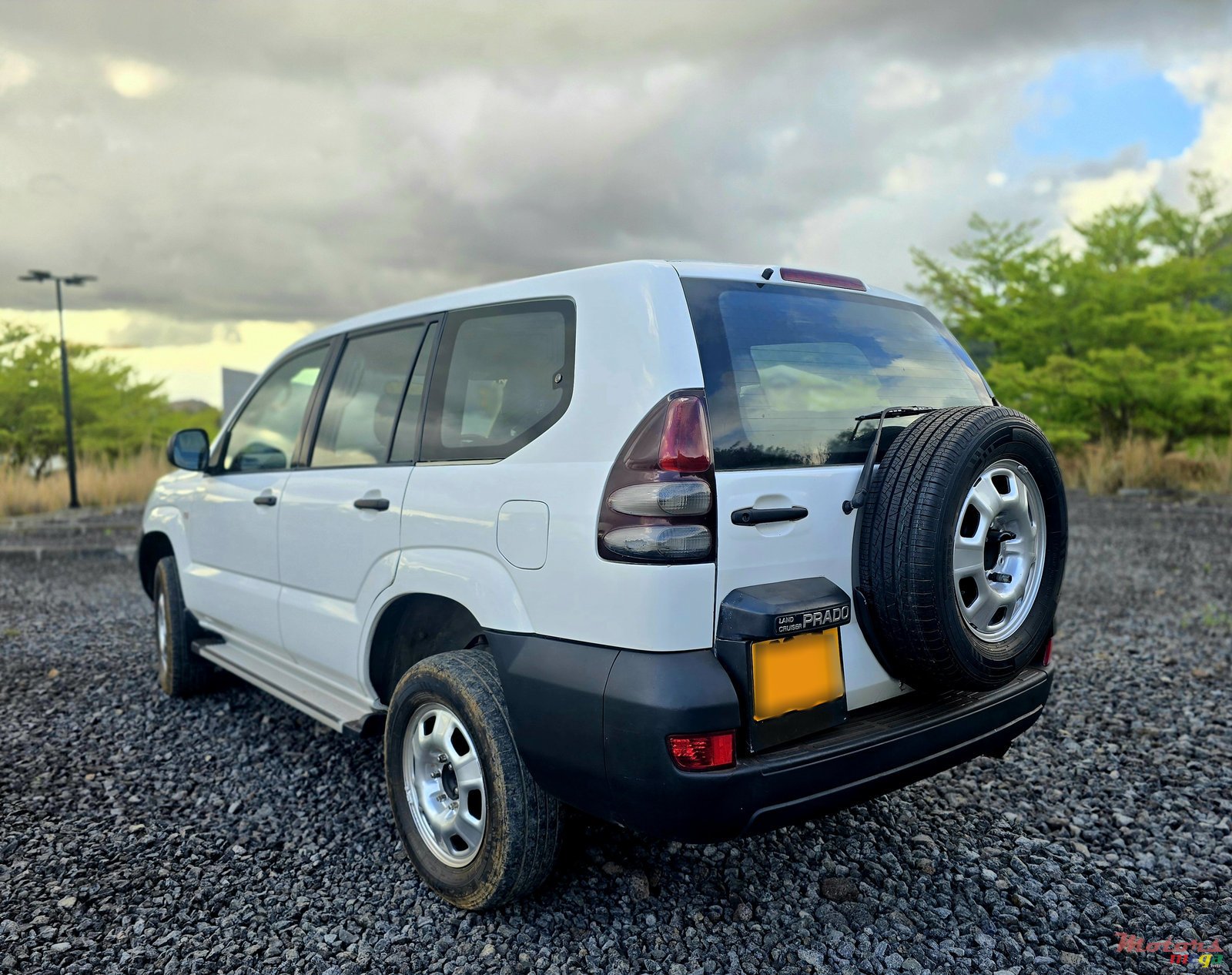 2003' Toyota Prado 10 seats photo #3