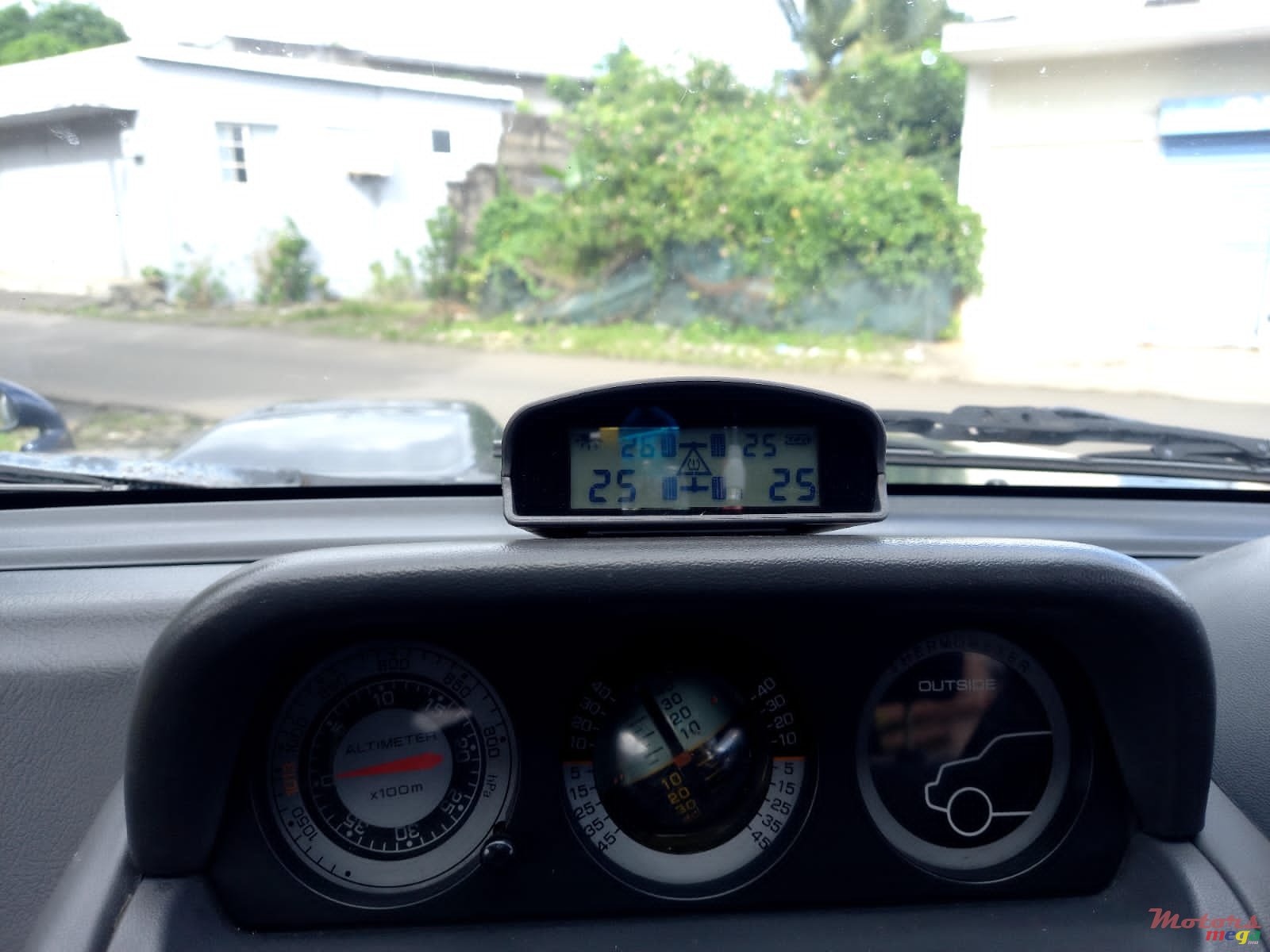 1996' Mitsubishi Pajero photo #5