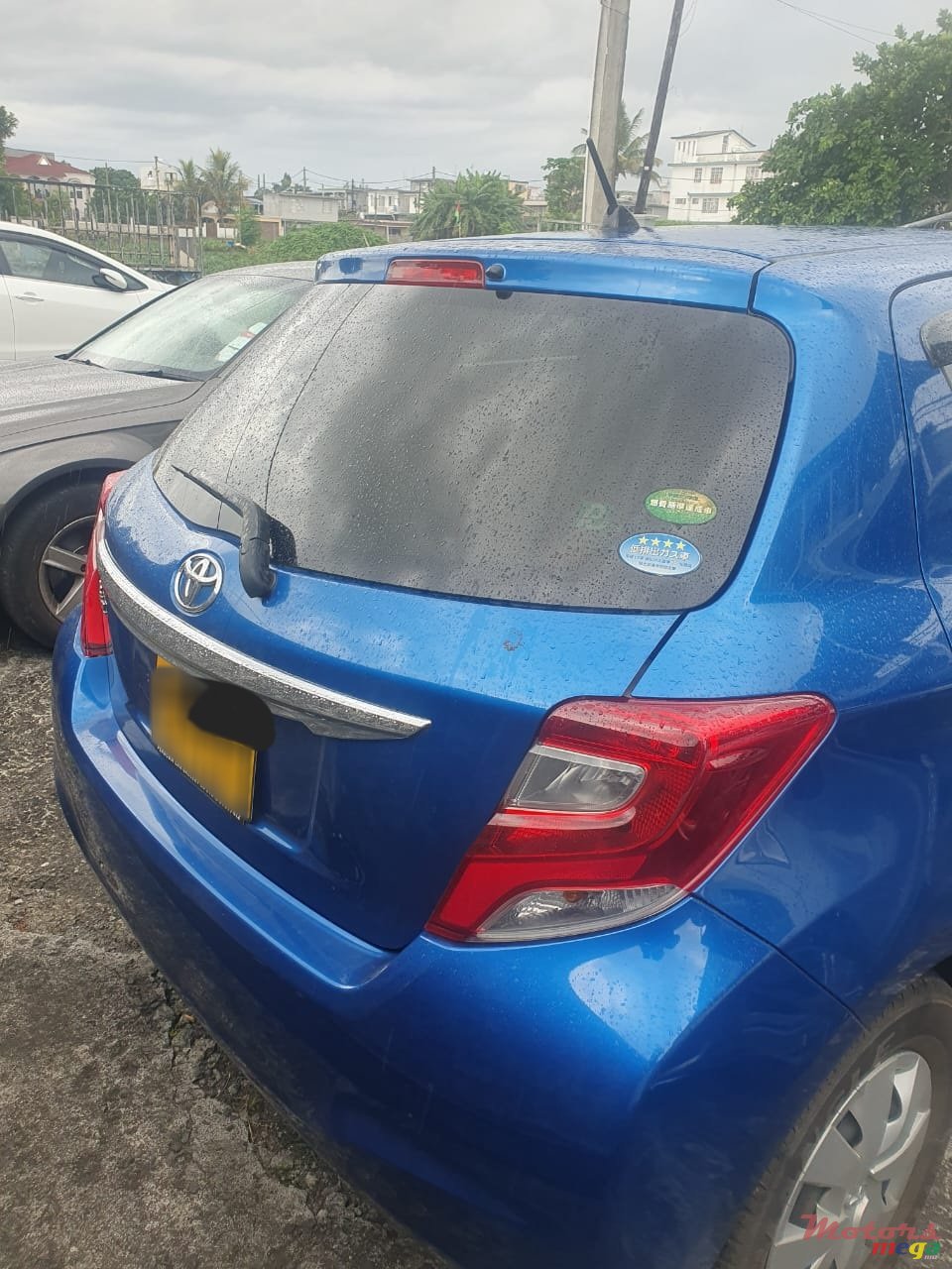 2016' Toyota Vitz photo #2