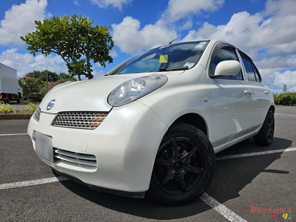 2005' Nissan March AK12 photo #7