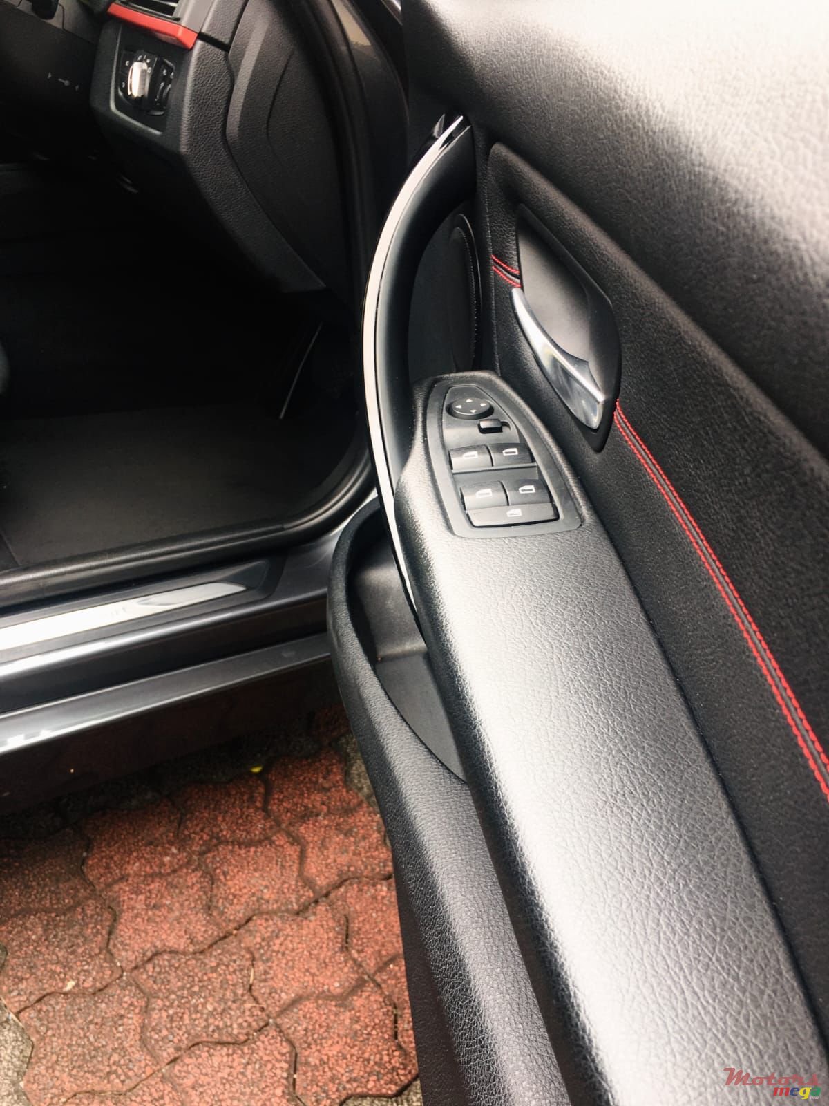 2013' BMW 3 Series photo #7