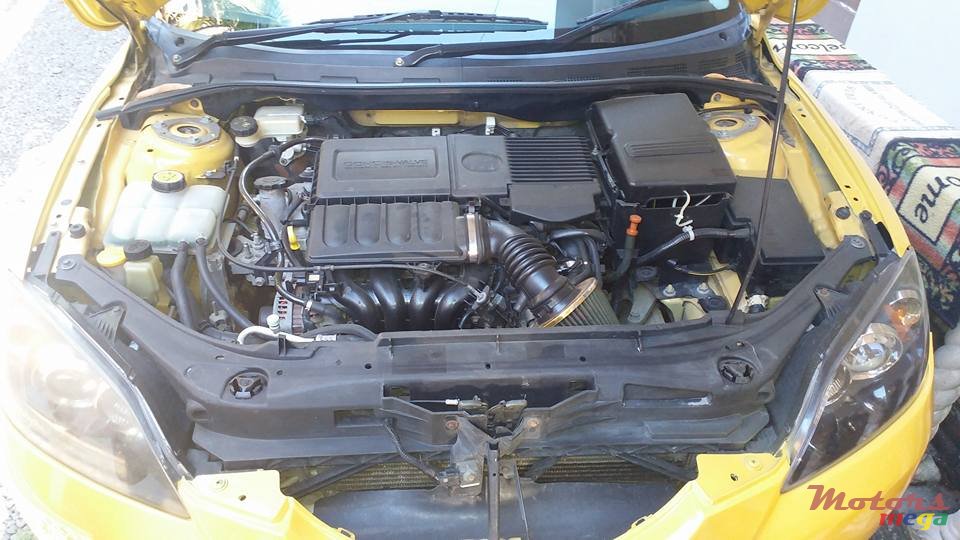 2004' Mazda Axela photo #7