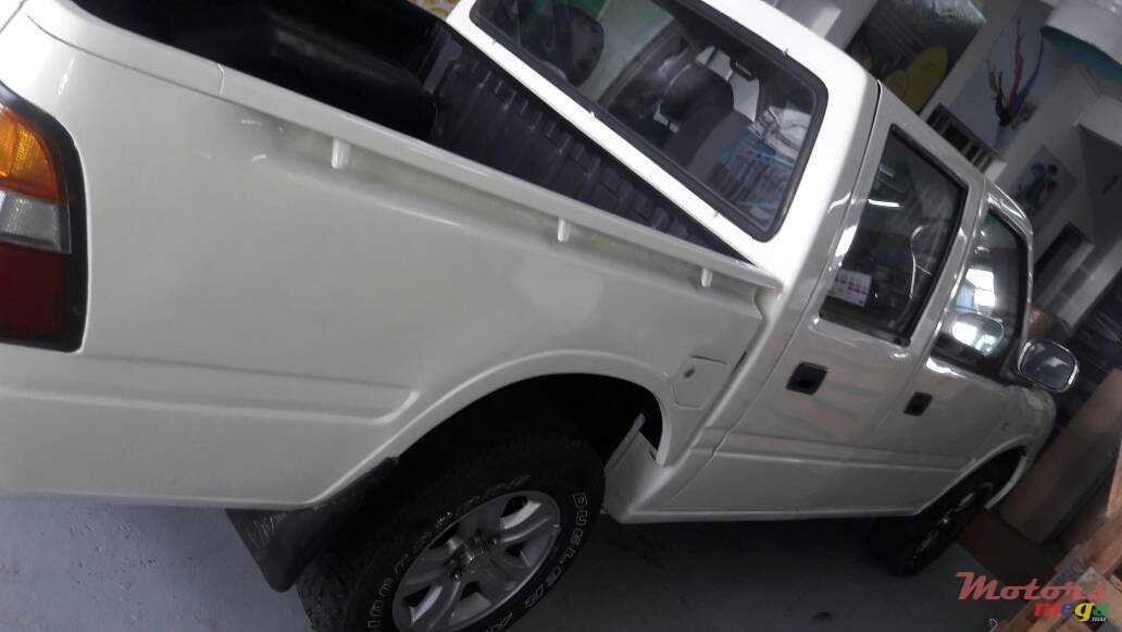 2009' GWM Double Cab Lux photo #3