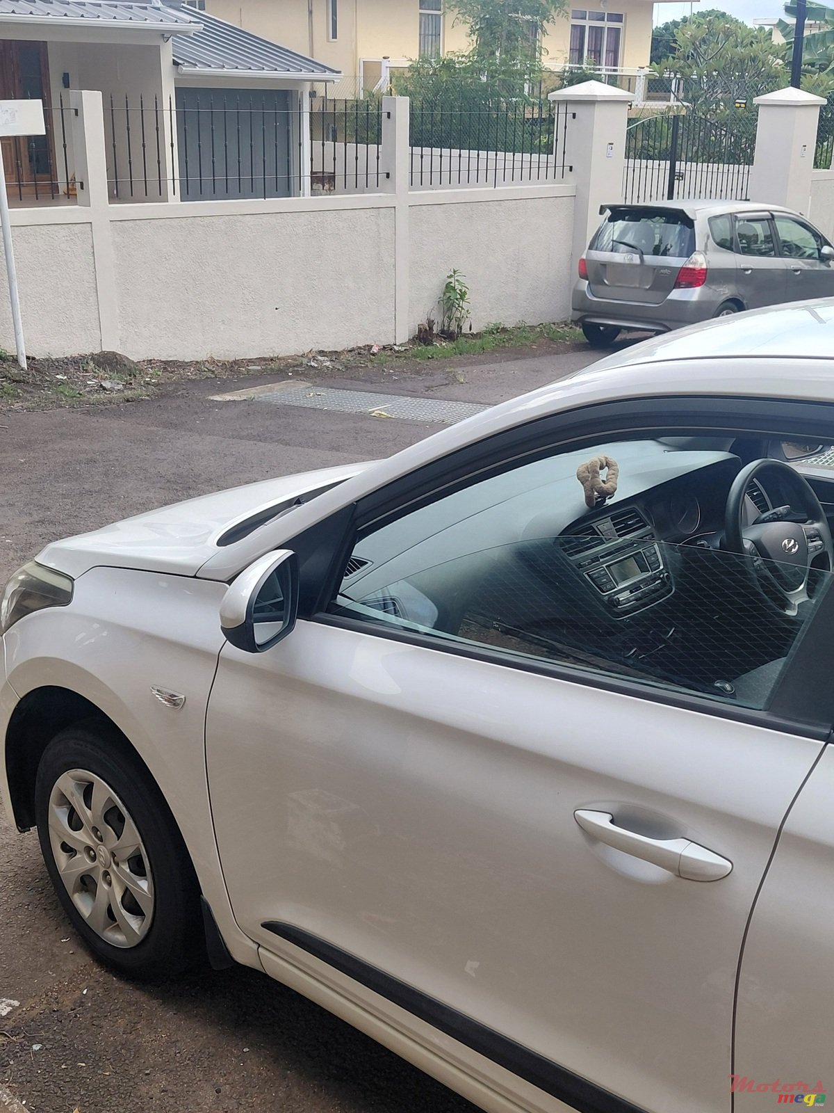 2017' Hyundai i20 photo #7